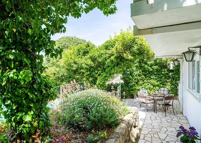 & Mara & Petrunjela - One Bedroom With Garden Cavtat