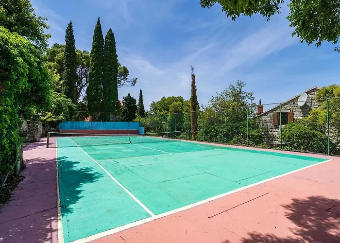 & Mara & Petrunjela - One Bedroom With Garden * Cavtat