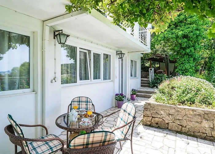 & Mara & Petrunjela - One Bedroom With Garden Daire Cavtat