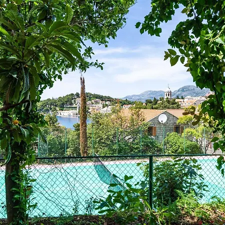 & Mara & Petrunjela - One Bedroom With Garden