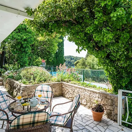 & Mara & Petrunjela - One Bedroom With Garden Apartamento Cavtat